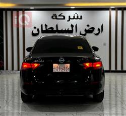 نيسان سنترا